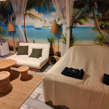 Amos Coastal Escape - *