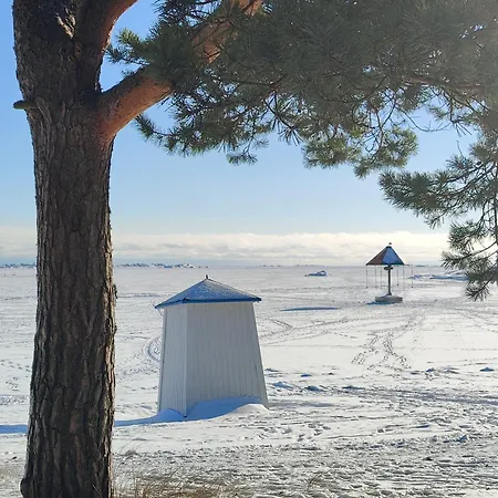 Amos Coastal Escape - *