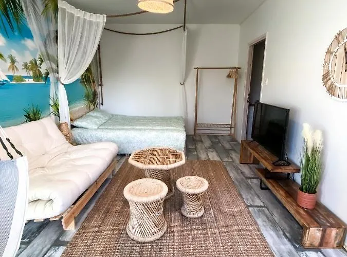 Amos Coastal Escape - Apartamento Hanko