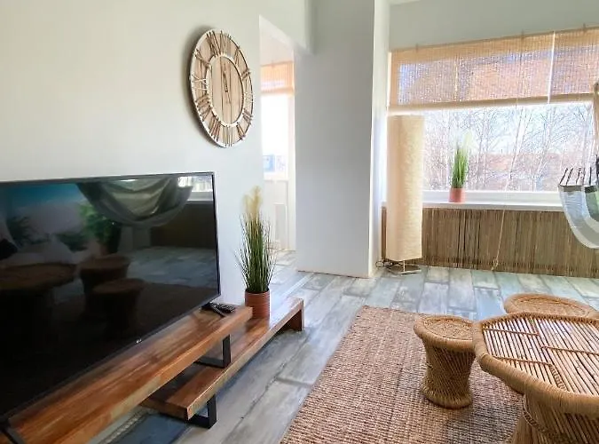 Amos Coastal Escape - * Hanko