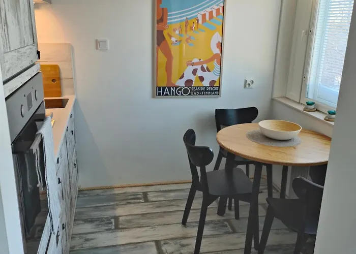 Amos Coastal Escape -