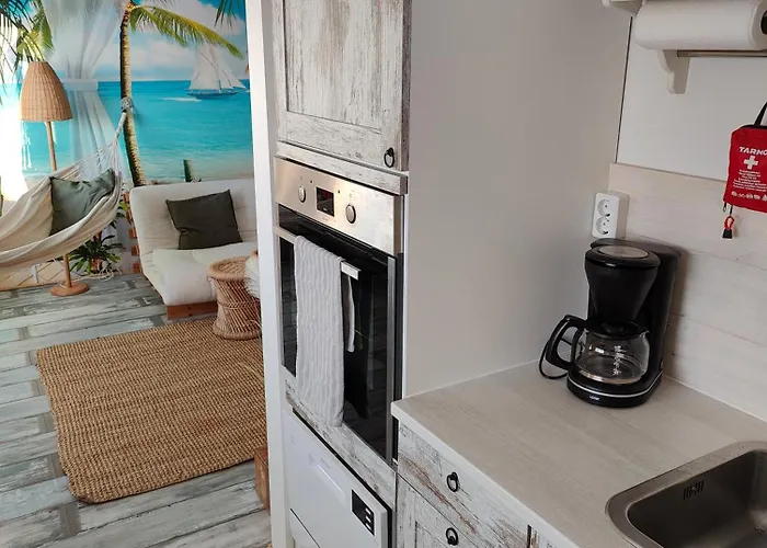 Amos Coastal Escape - * Hanko